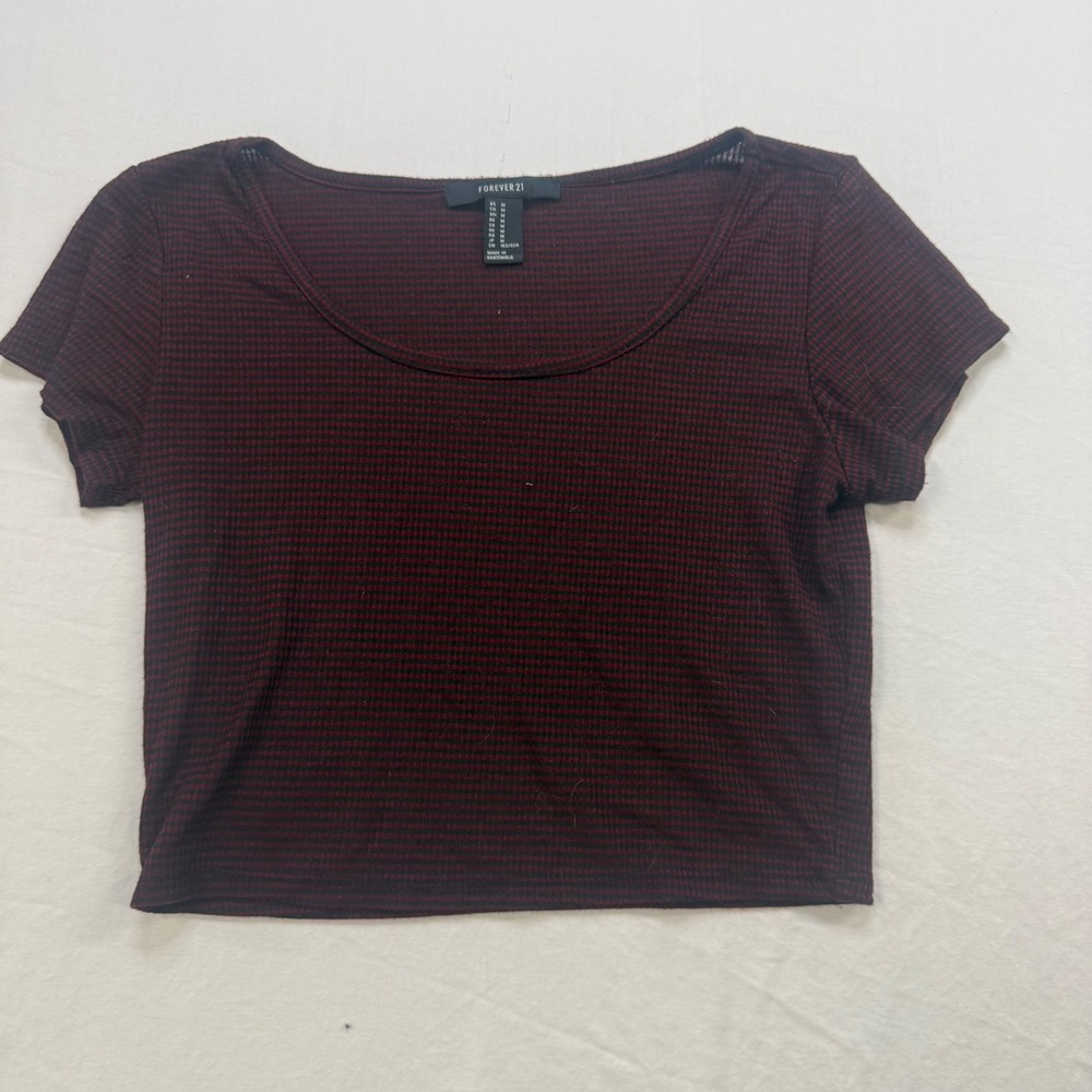 Forever 21 Womens Medium Red Black Striped Ribbed Scoop Neck Crop Top Tee